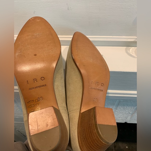 IRO Yvette tan suede Chelsea boots. Size 38 - Picture 7 of 8